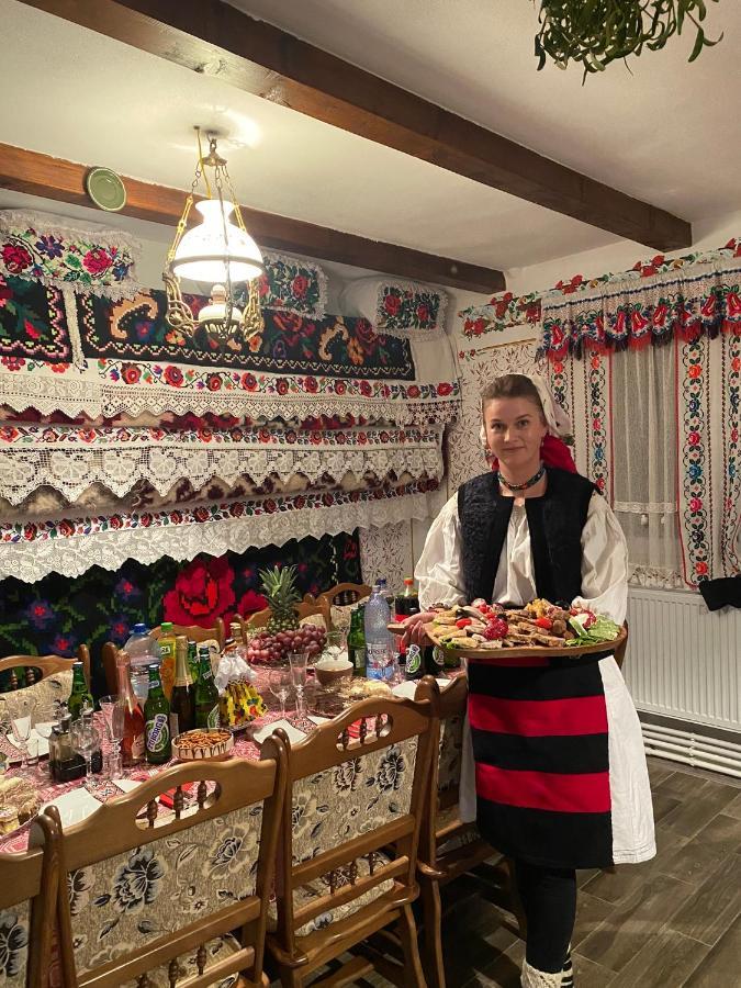 Floare De Maramures 1 Vadu Izei Eksteriør billede